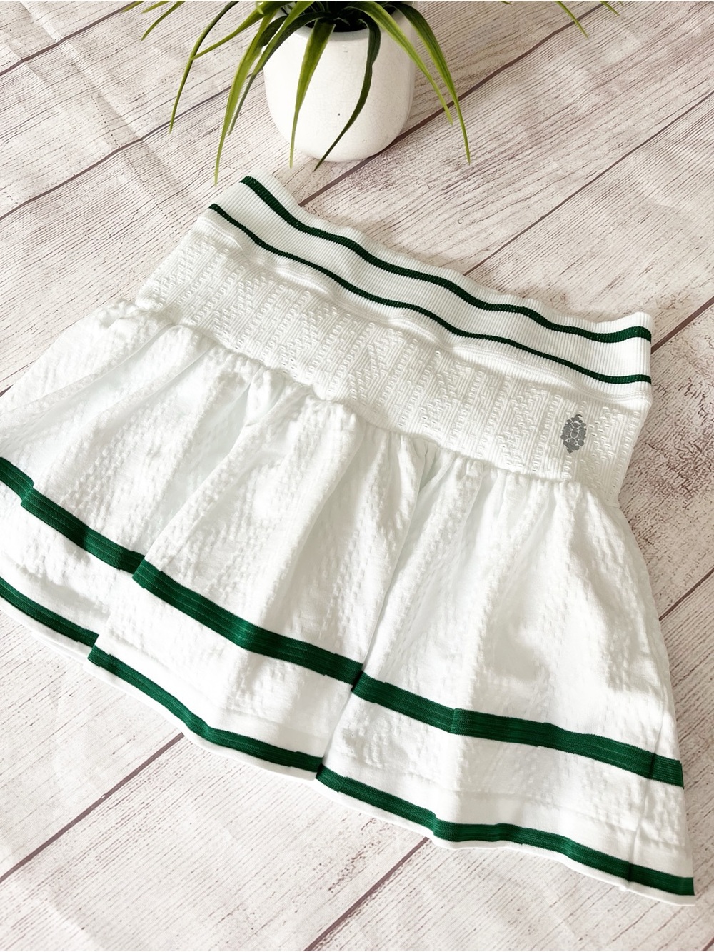 Free People Movement white/green skort - Picture 5 of 11